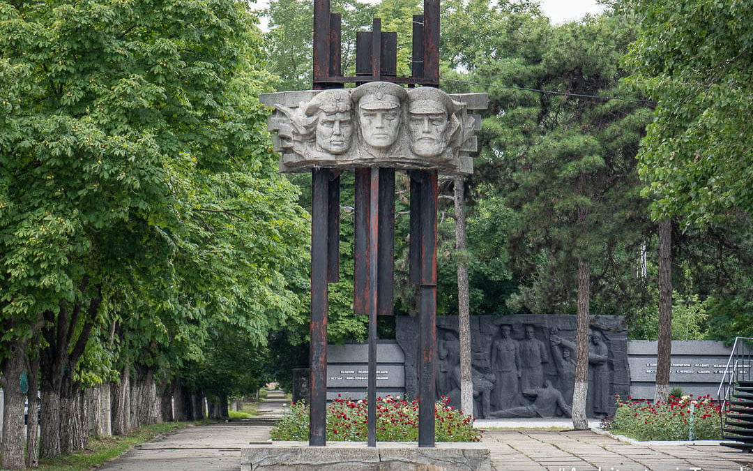 Monument to the Railway Workers