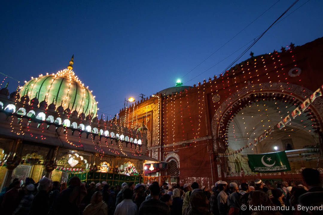 Hazrat Nizam-ud-din Dargah New Delhi India (5)-2