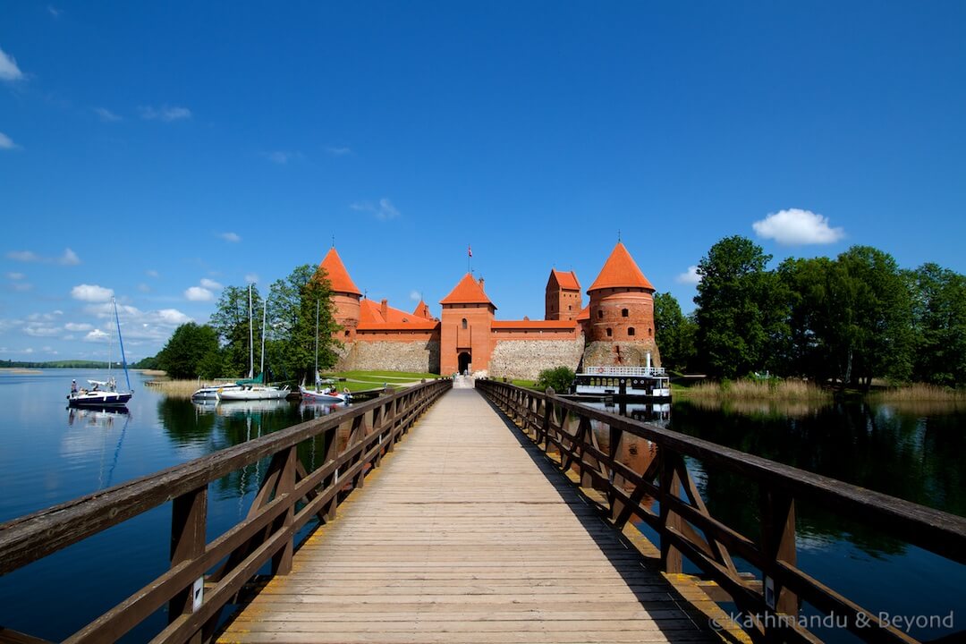 Trakai Castle and Lake Galvė Trakai Lithuania (4)