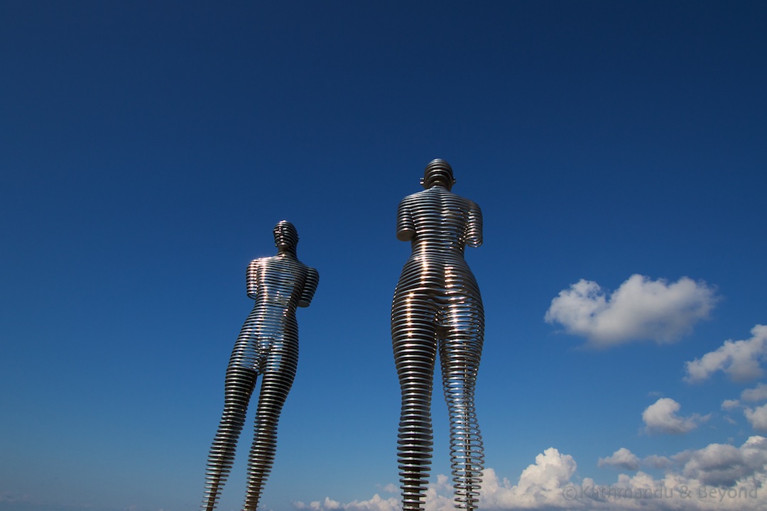 Ali and Nino statue Batumi Georgia