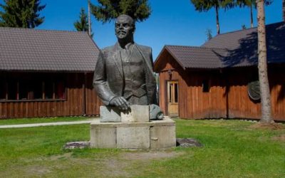 Llamas & Lenin at Grutas Park in Lithuania