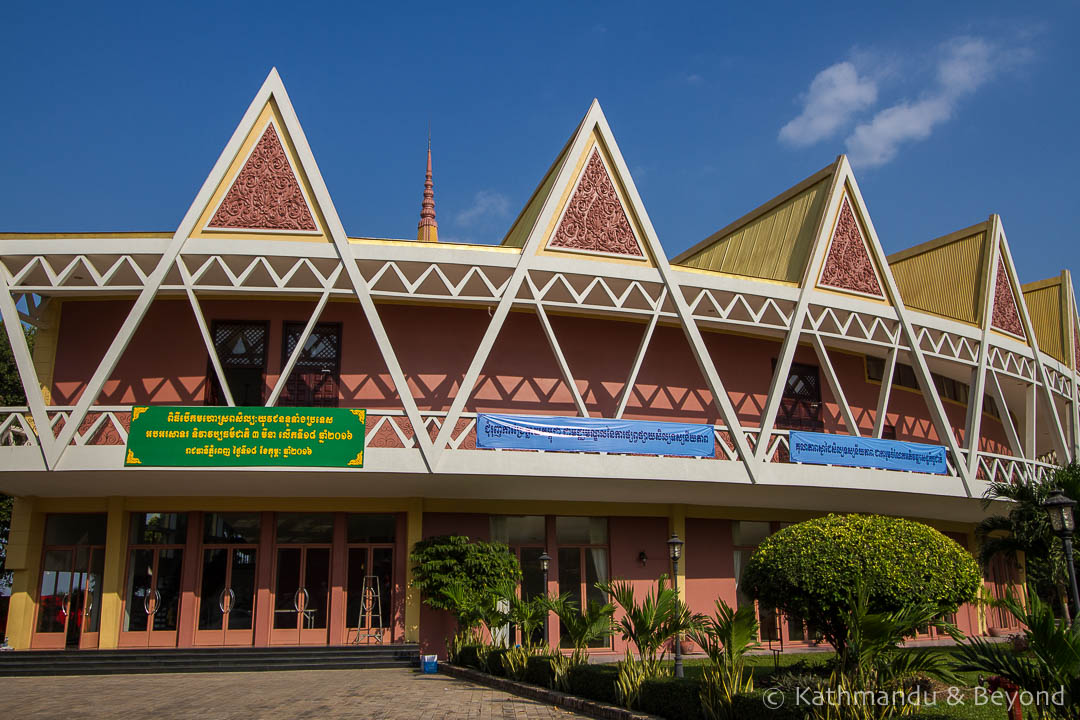 Chaktomuk Conference Hall Phnom Penh Cambodia | Architecture 