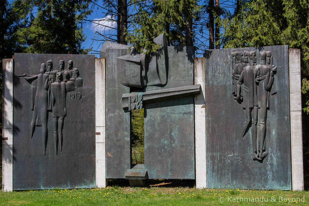 Monument to the All-Union Leninist Young Communist League in Kaunas (Monument to the Kaunas Komsomol) in Grūtas Park (Druskininkai), Lithuania | Soviet monument | former USSR
