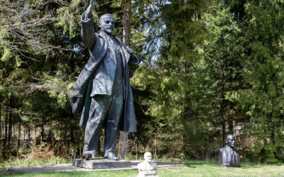 Monument to Vladimir Lenin