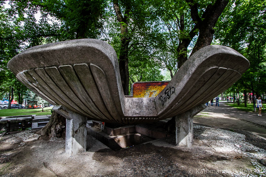 “Stone Flower” Fountain in Chisinau, Moldova | Soviet sculpture | former USSR