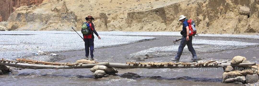 Upper Mustang En route Chhusang to Chele