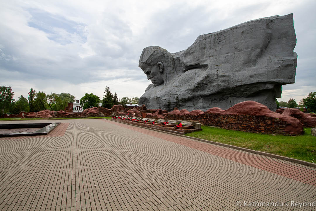 Statue of Valour Brest Fortress Brest Belarus-9-3
