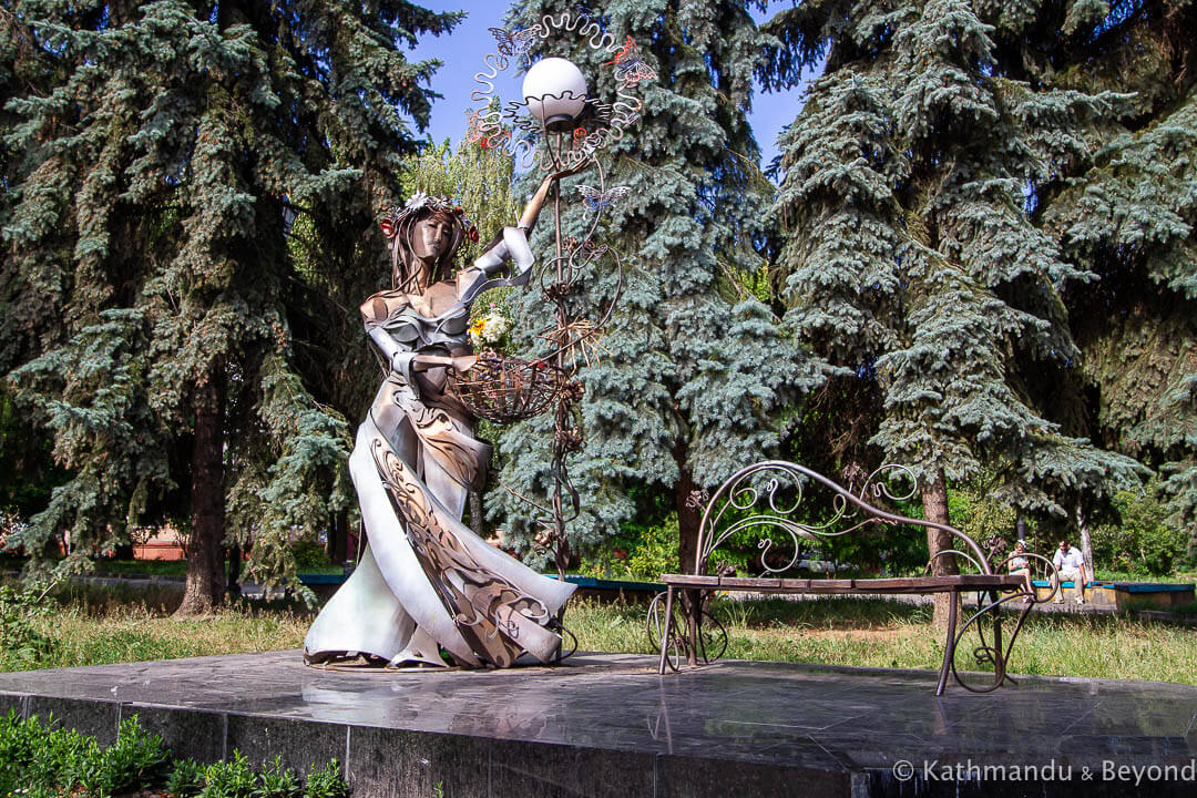 Statue in Zhytomyr Ukraine-1-25 (1)