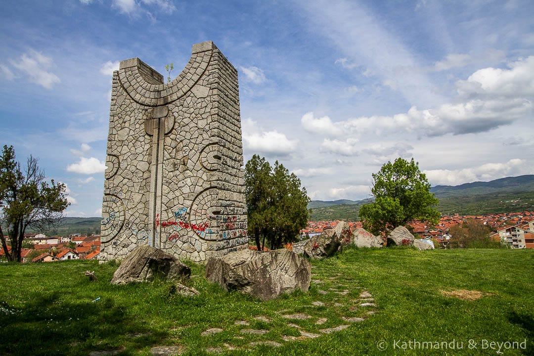 Monument to the Start of the Revolutionary Struggle (Old Cemetery) Vlasotince Serbia-3