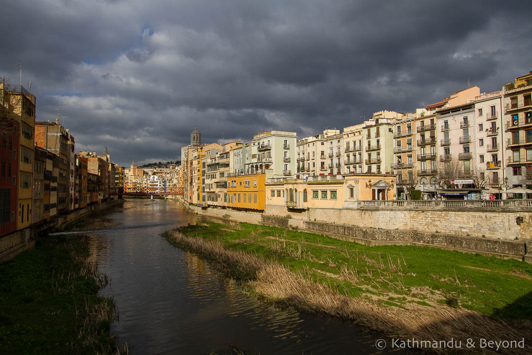 Cases de l'Onyar Barri Vell (old quarter) Girona Spain-28