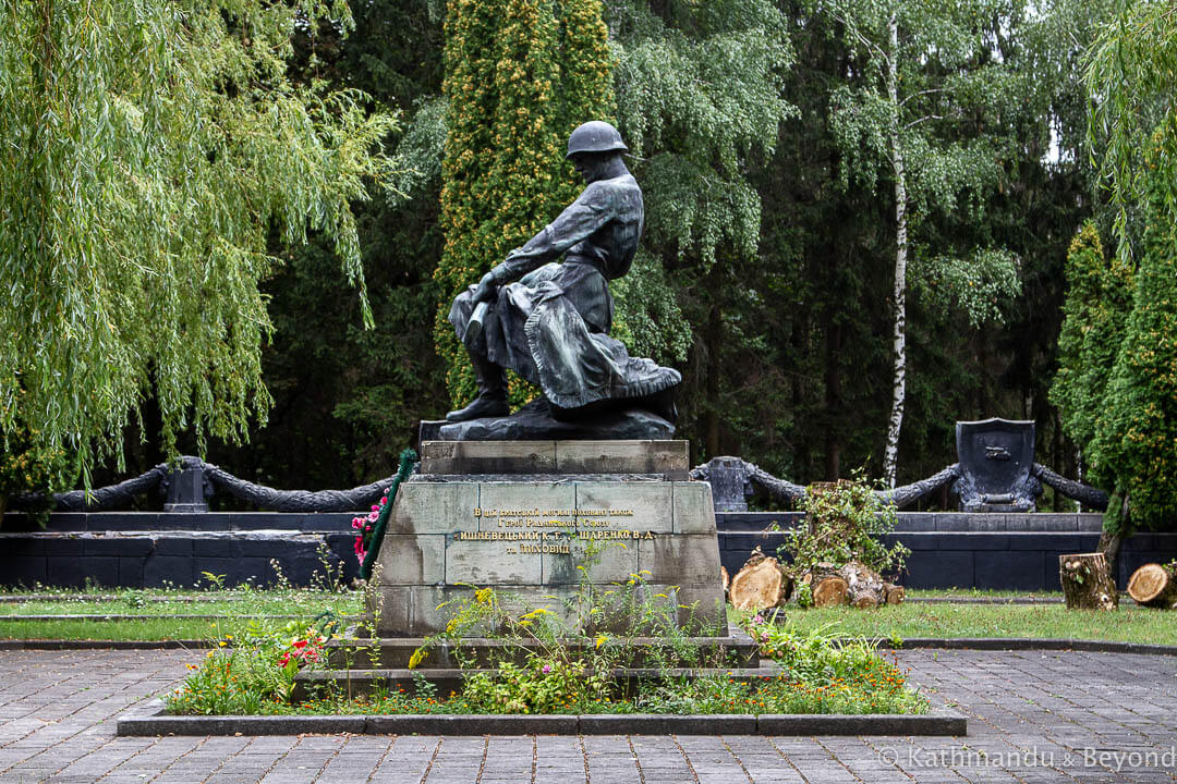 Cemetery of Honour (Hill of Glory) Lviv Ukraine-5-20