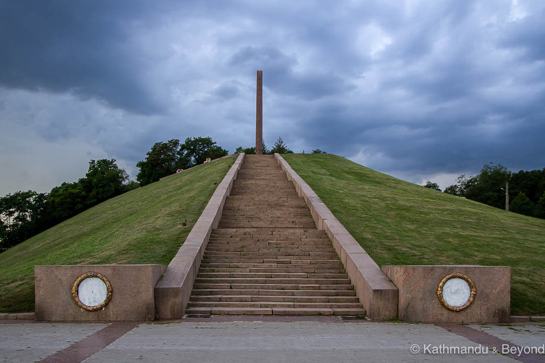 Glory Memorial in Chernihiv, Ukraine | Soviet memorial | former USSR