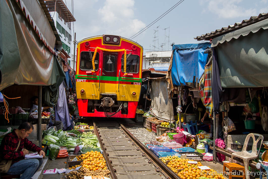 Railway Market Maeklong Thailand-8