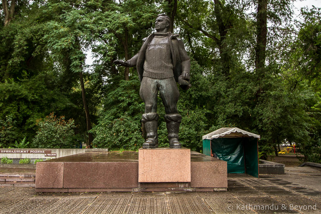 Monument to the pilot Valerii Chkalov Lazar Globa Park Dnipro Ukraine-3