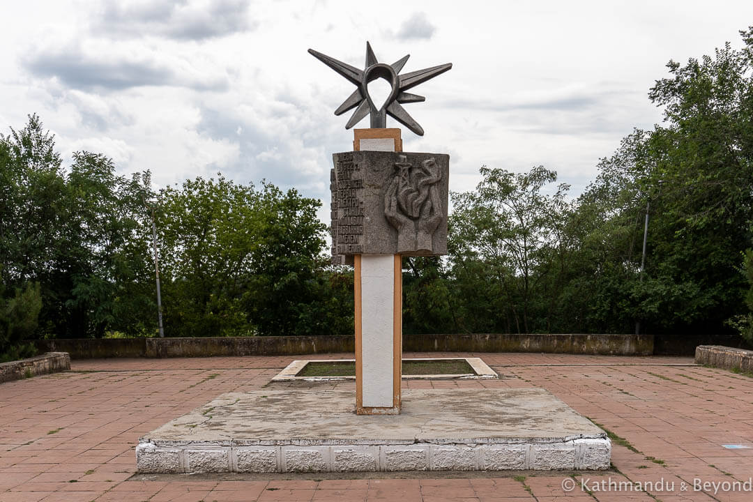 Monument to the First Moldovan Power Plant Tiraspol Transnistria-4