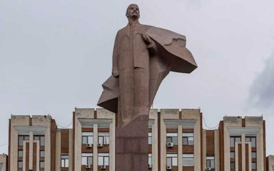 In photos: Lenin statues in the former Soviet Union 