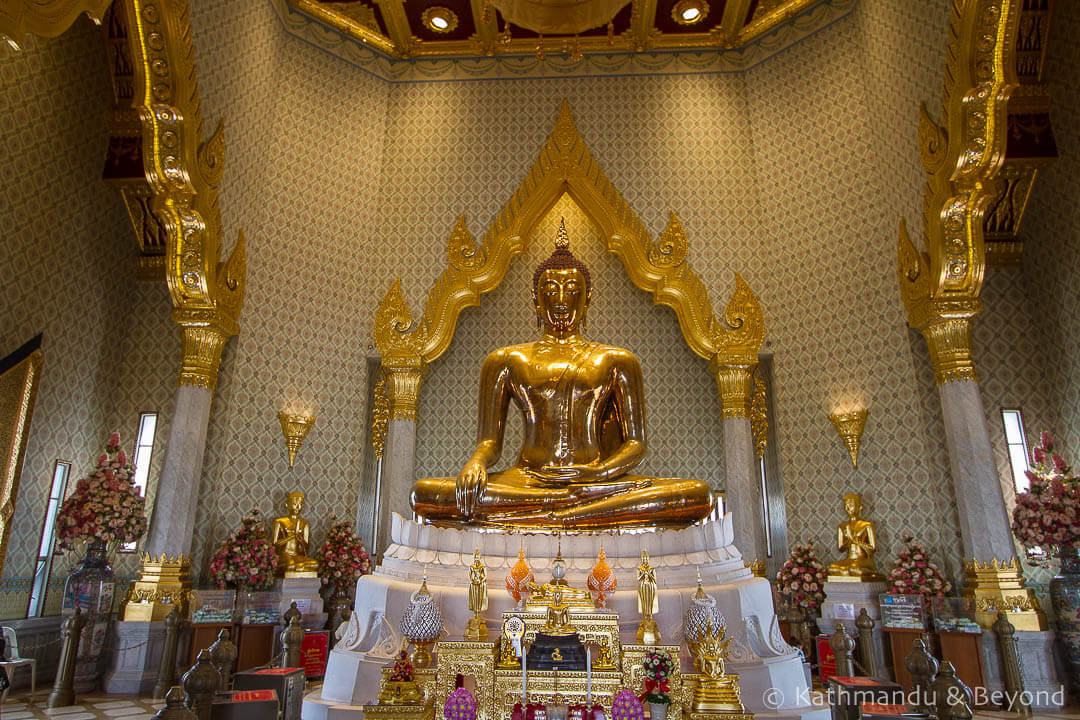 Wat Traimit Chinatown Bangkok Thailand (3)
