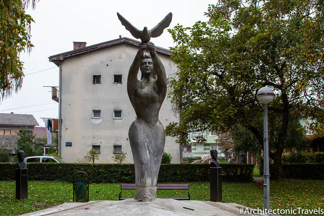 Monument to Peace (Park of National Heroes) in Kozarska Dubica, Bosnia & Herzegovina | Spomenik |Socialist memorial | former Yugoslavia