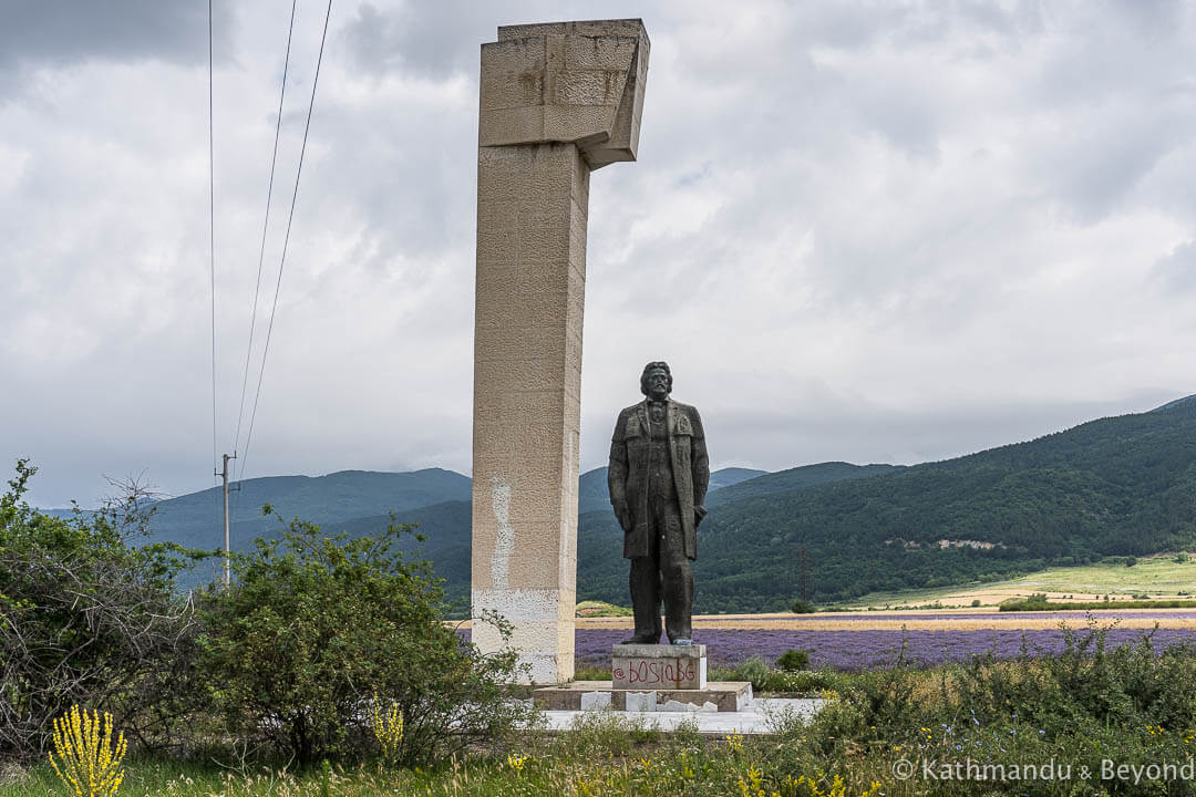 Monument to Dimitâr Blagoev in Krân, Bulgaria | Socialist monument | former Eastern Bloc