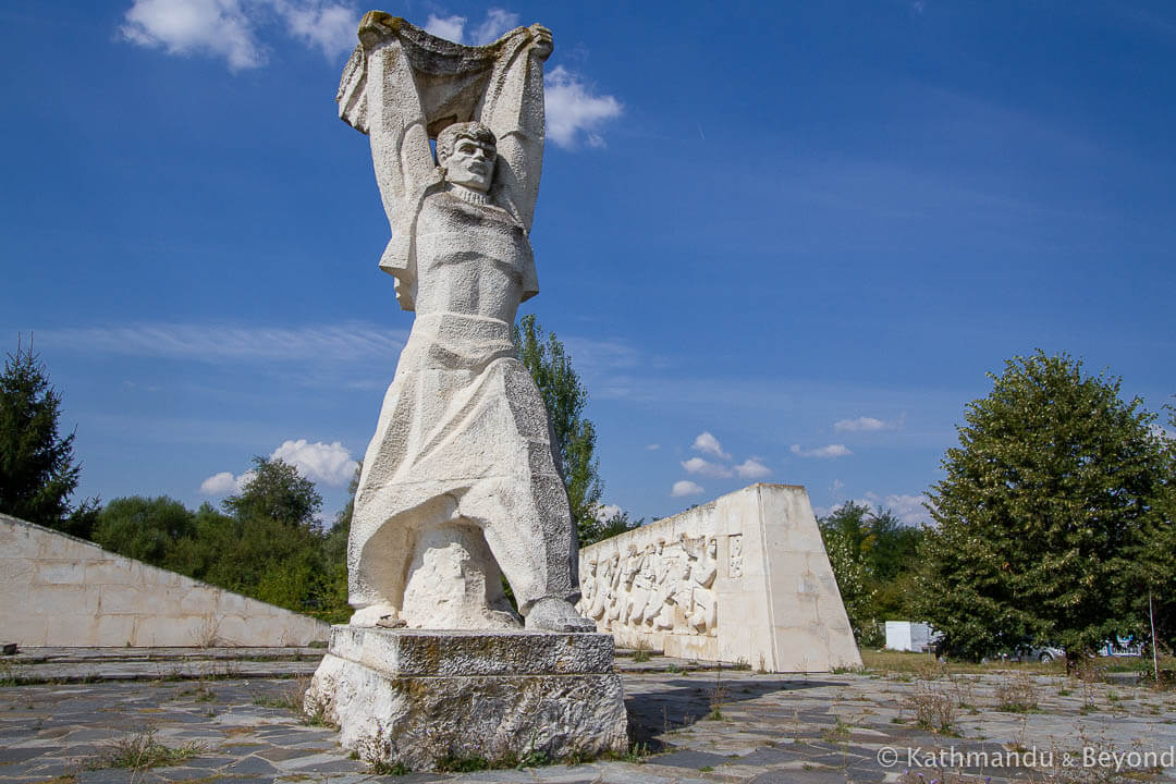 Monument to the 1923 September Uprising Kran Bulgaria 2