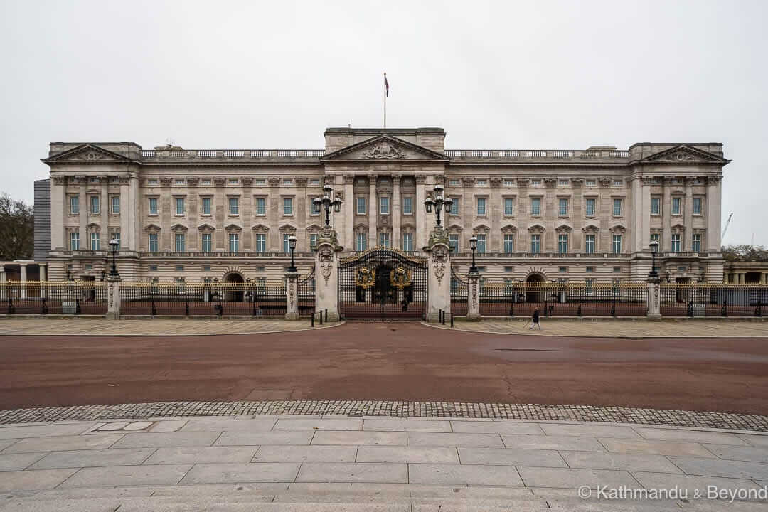 Buckingham Palace London England-3