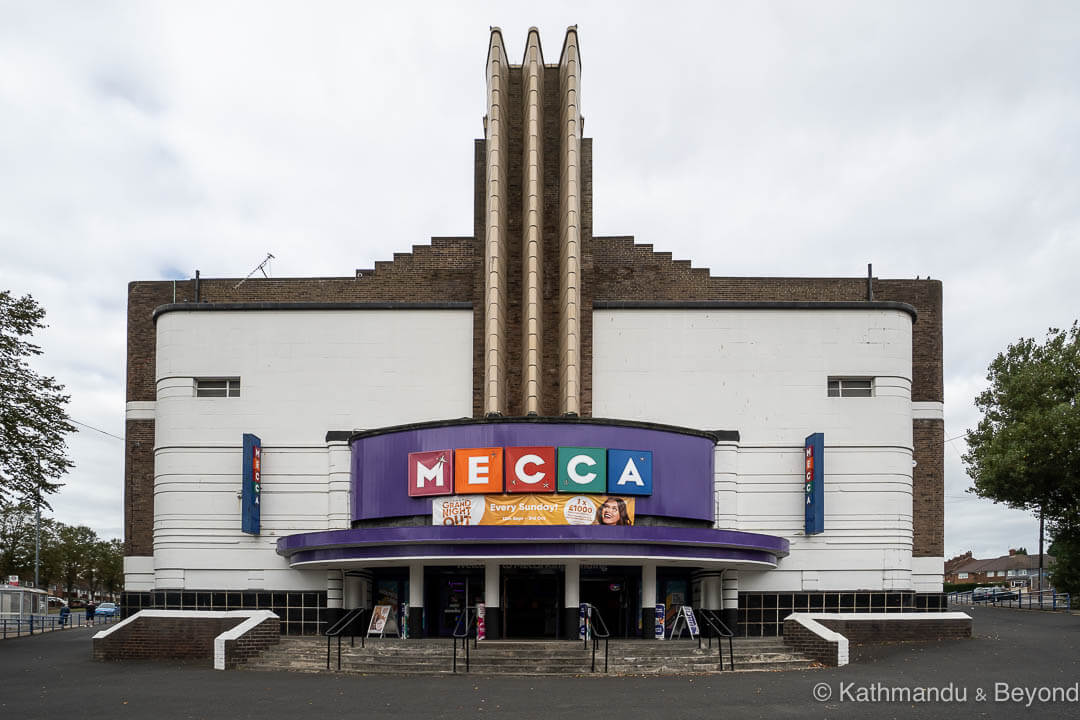 Mecca Bingo (former Odeon Kingsstanding) Birmingham England-9